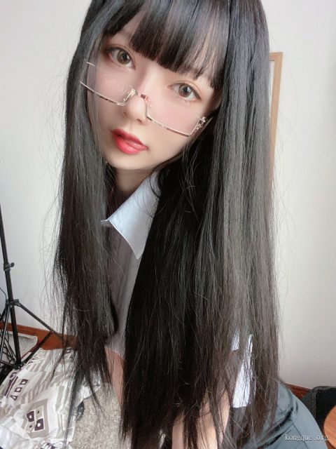 51酱 – 全套21期&随包视频[5.6G-2026.8]-初媚美图网