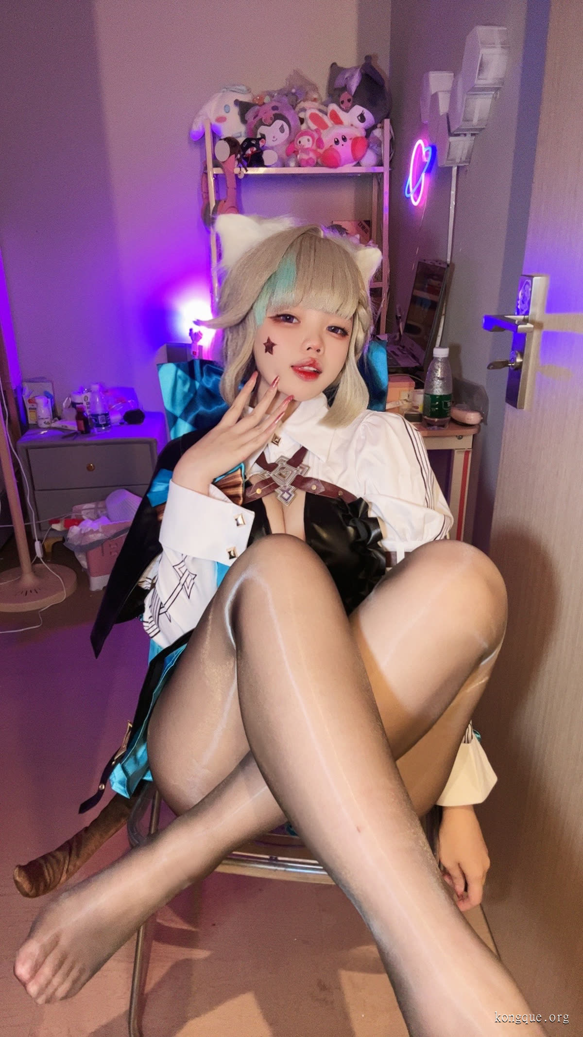小瑶幺幺 – 全套27期套图&视频[8.7G-2025.10]-初媚美图网
