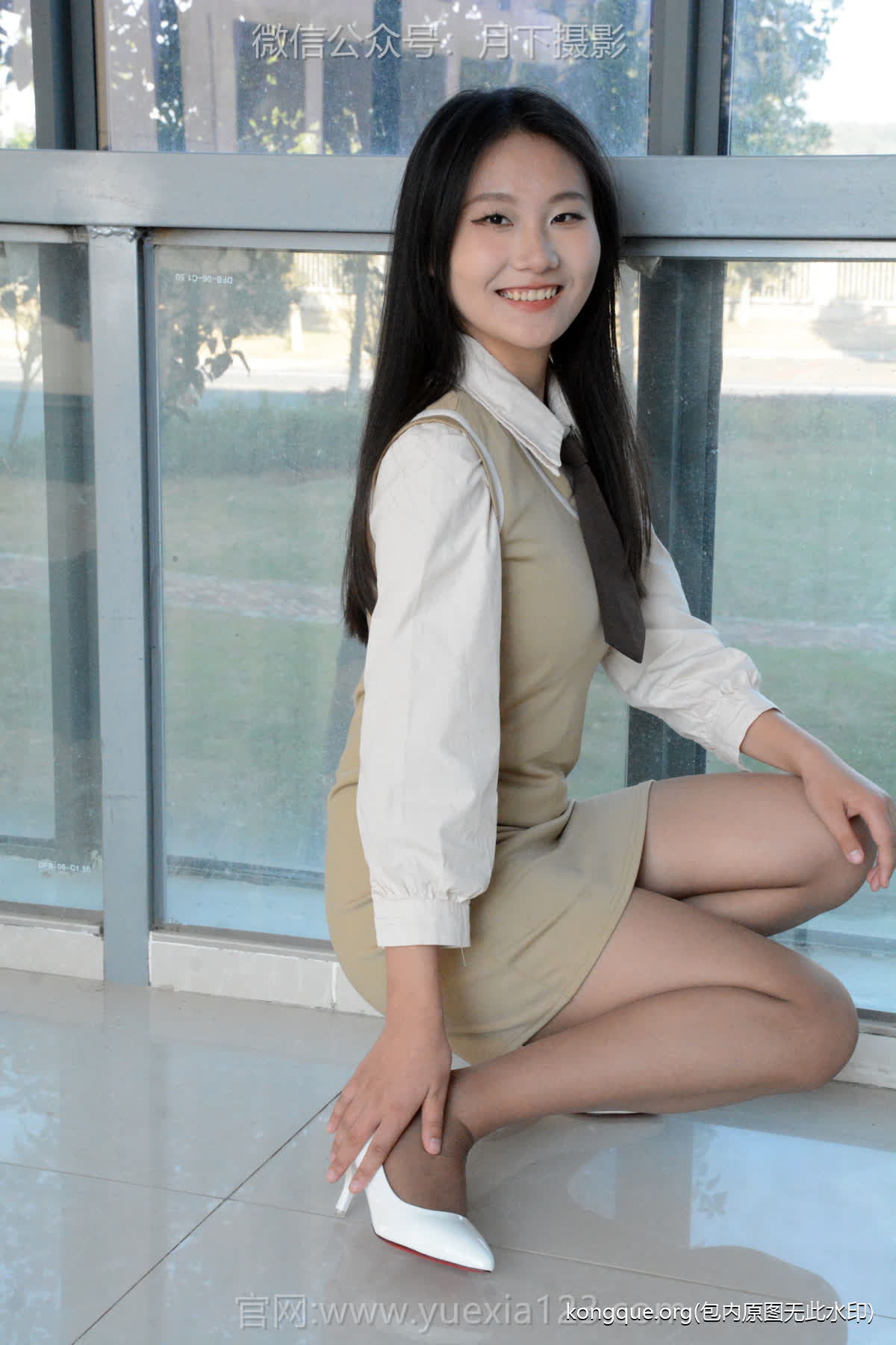 爱月下 – 美足美图视频13期[93G-2026.8]-初媚美图网